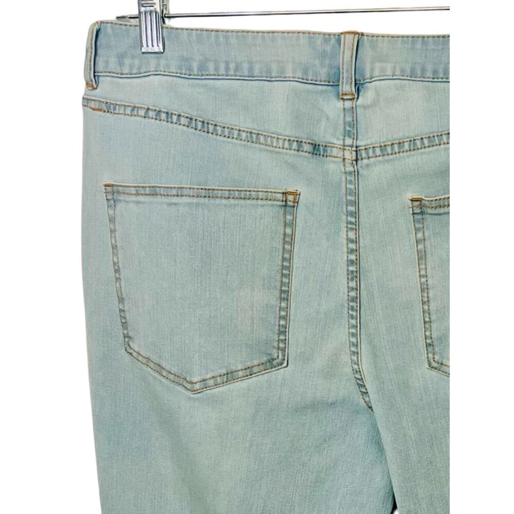 C.Wonder Jeans Womens Size 12 Light Wash Denim Straight Leg MId Rise Stretch Lux - Picture 5 of 11